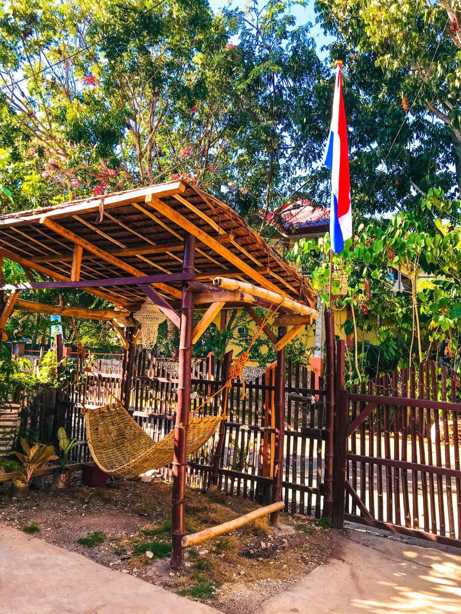 Don Leo'S Bnb Esperanza Экстерьер фото